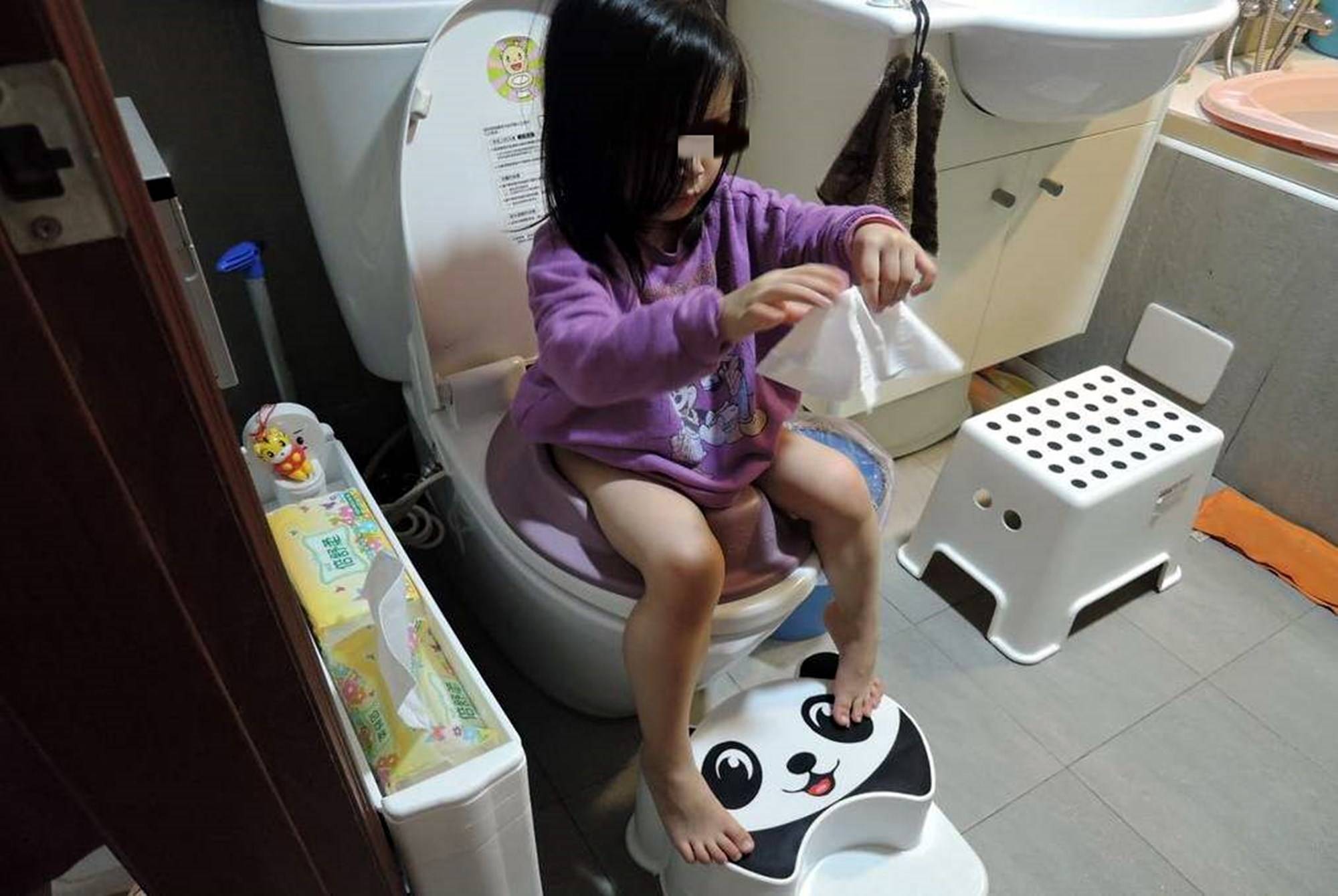 宝宝肛欲期的这些怪癖家长再难也得忍错误处理会留下阴影