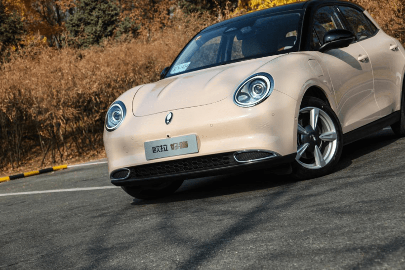 车型,整体产品矩阵的快速扩充,得益于其研发的三大技术平台,欧拉好猫