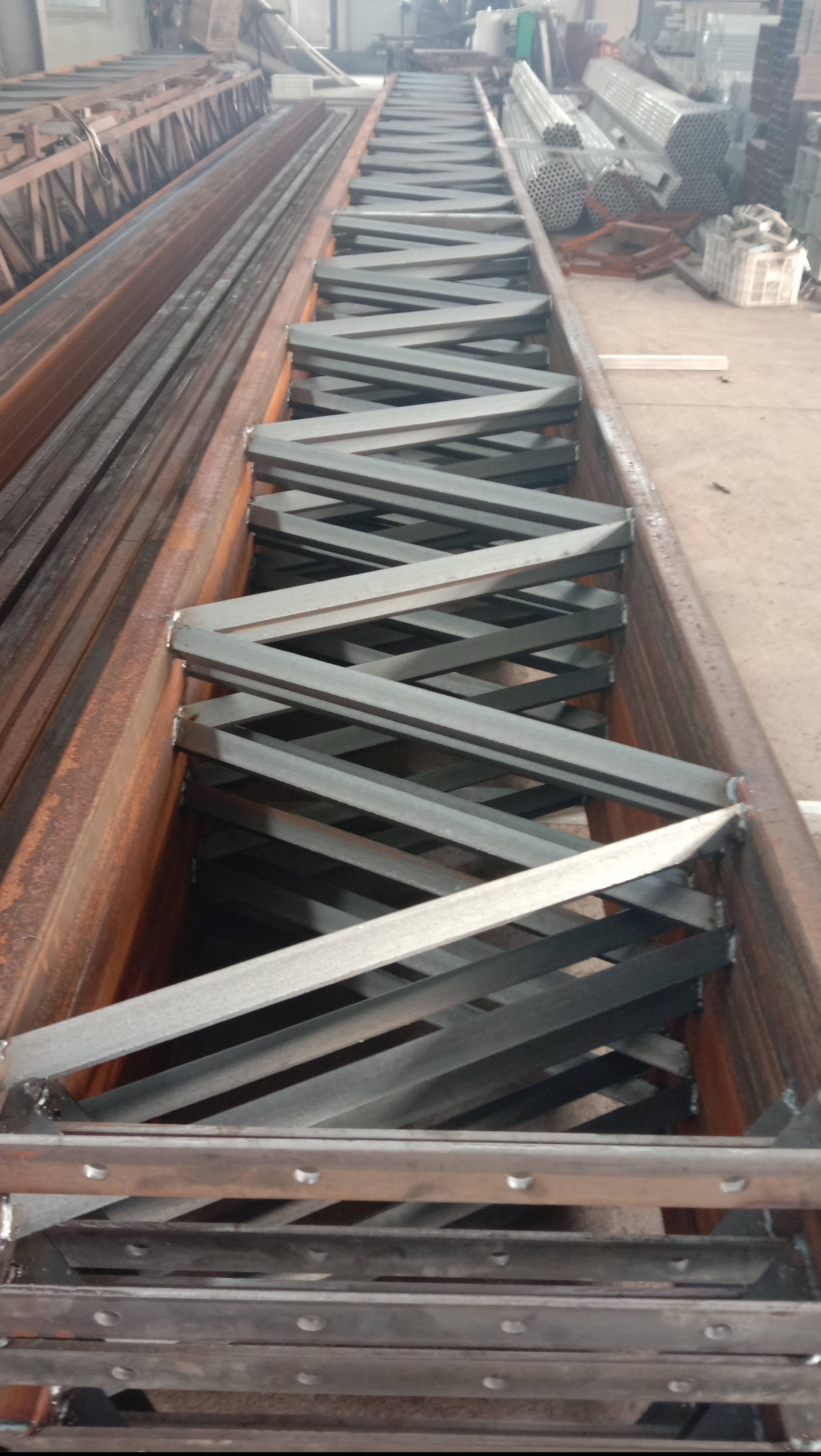 玻璃温室建造工程中不容忽视的桁架结构