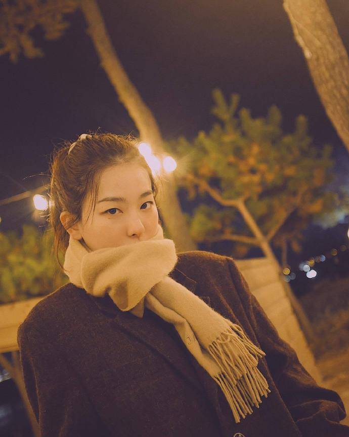 姜涩琪秋日穿搭