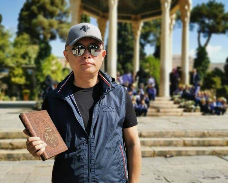 "叫孟非女儿,神似乔欣满满名媛风,难怪郭德纲要为郭麒麟结亲家_孟星