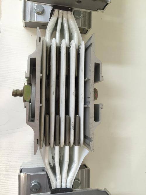 使用母线槽连接器有哪些优势