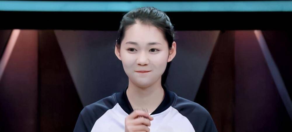 原创从农村出生的高中学生到大热女团偶像段奥娟这一路走得并不易