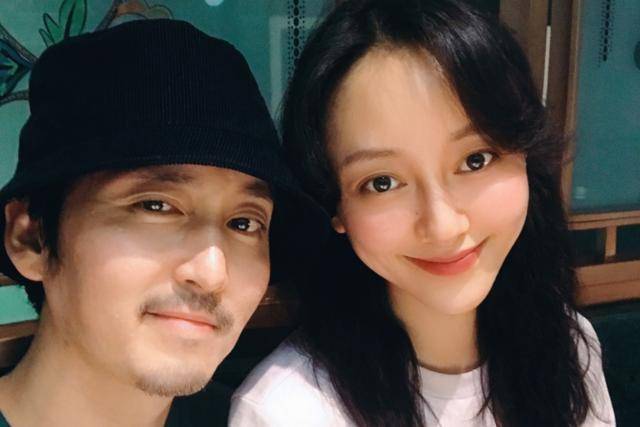 尚君怡的扮演者名叫马薇,现实生活中是夏队长的扮演者王泷正的妻子