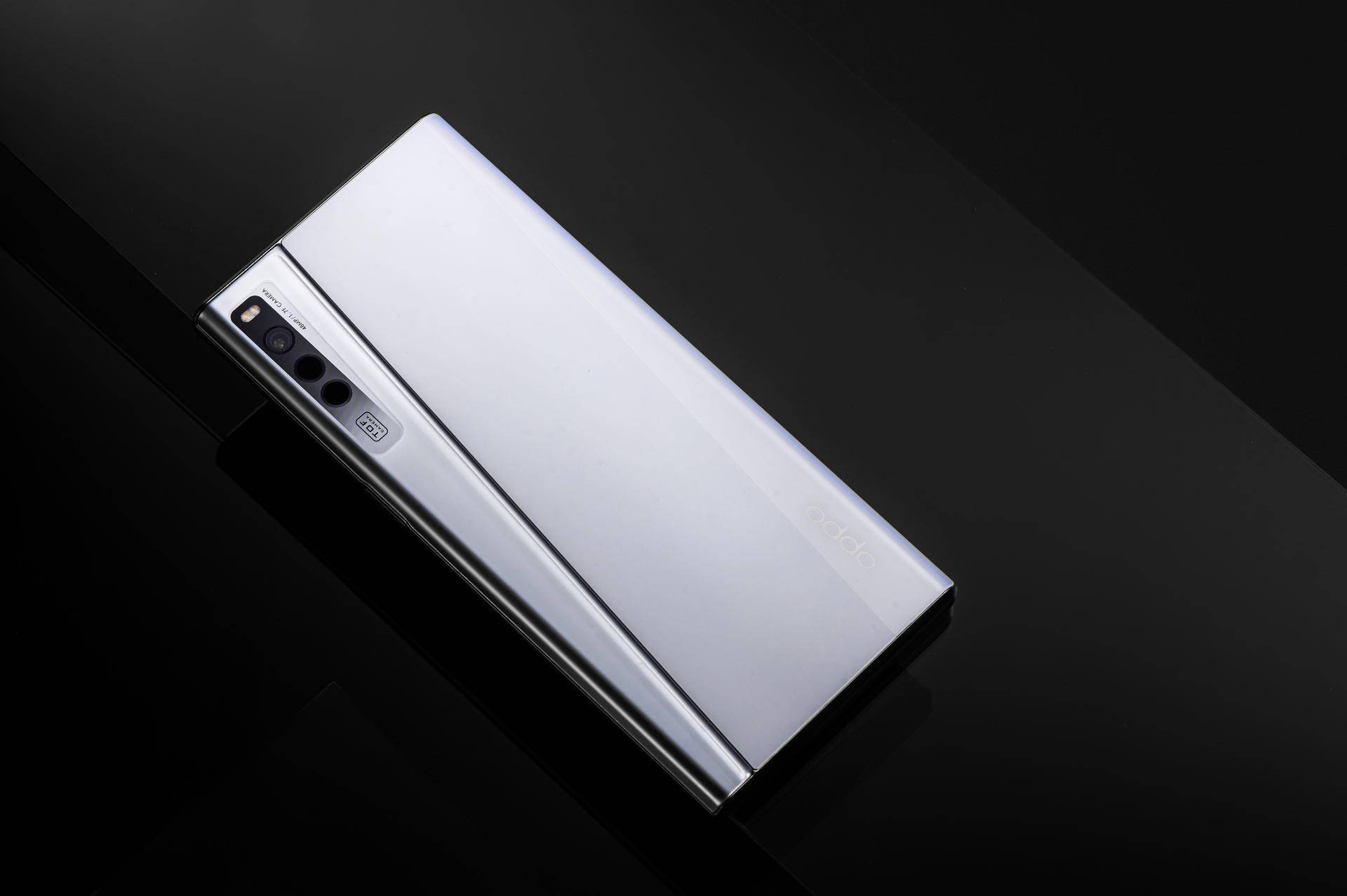 用oppo卷轴屏概念机办公娱乐体验如何开屏瞬间就被圈粉