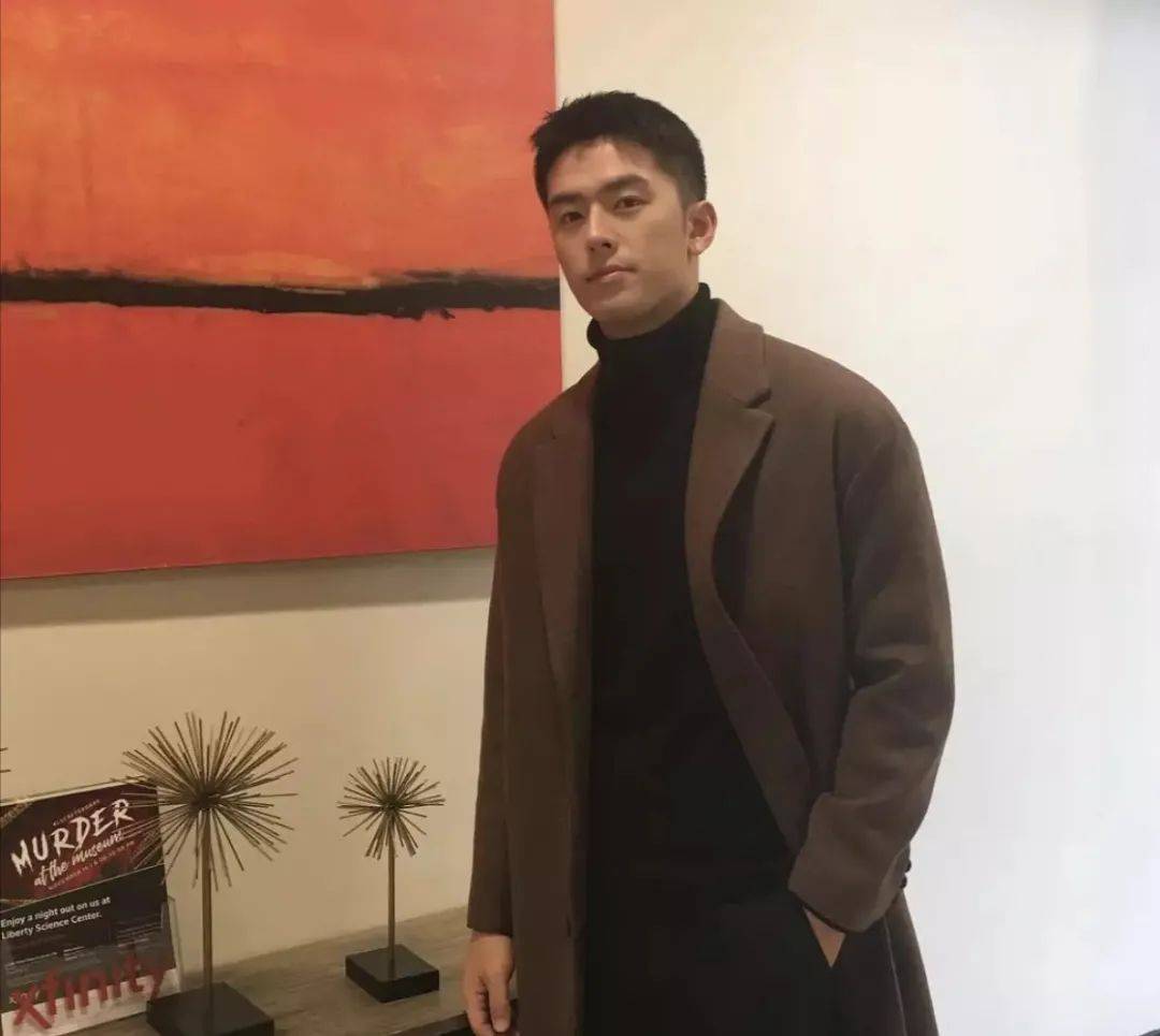 186cm的大长腿男模这颜值和身材谁不羡慕