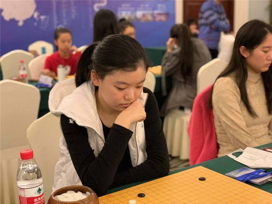 围乙平煤胜清一与浙江共同领跑 女团杭州全胜一马当先_围棋