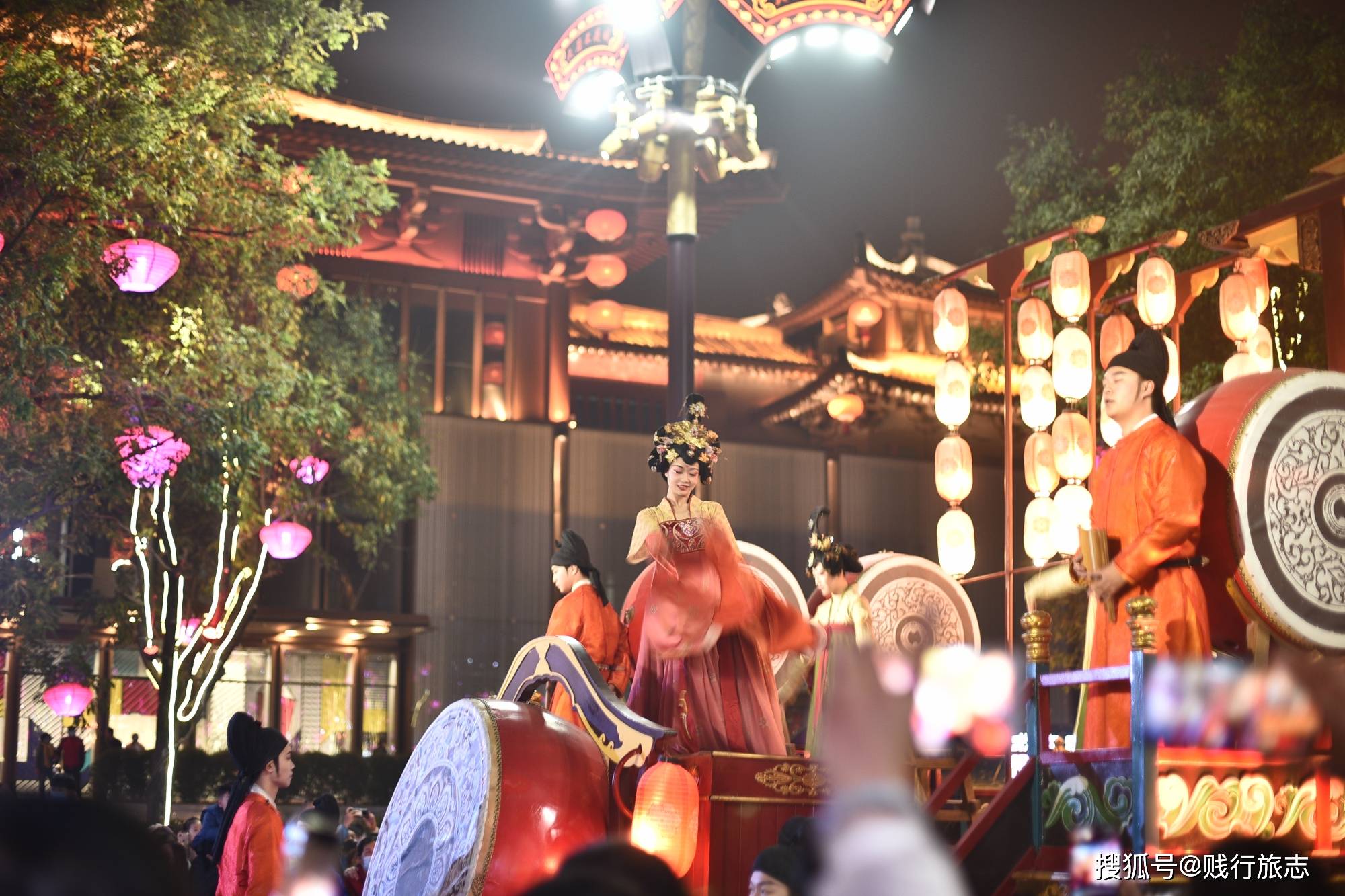 西安大唐不夜城的网红别墅,一晚388元你们觉得贵吗