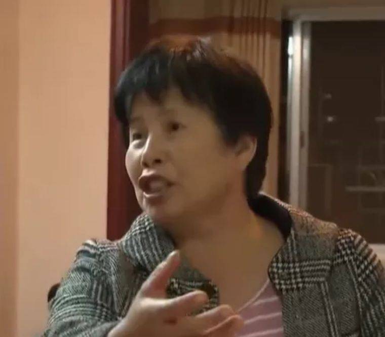 虽然有很多矛盾,但是李艳依然希望,能够和胡明好好过日子.