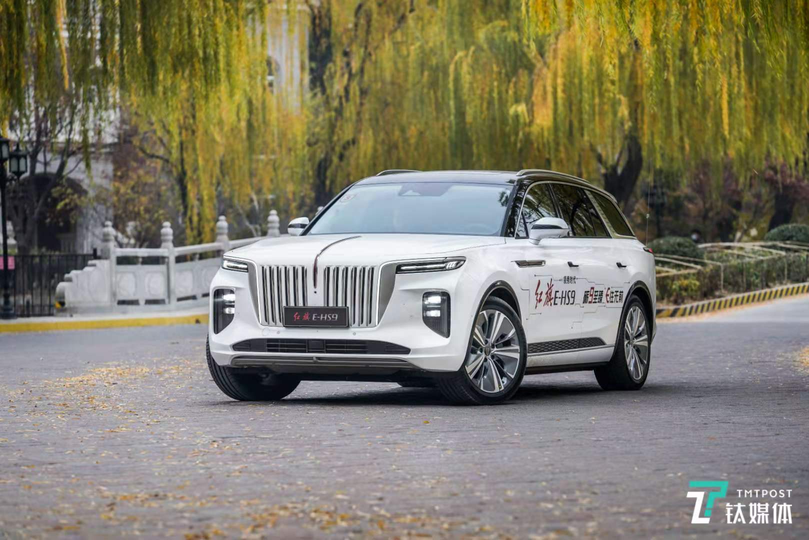 作为红旗大型suv序列中的旗舰级产品,红旗e-hs9自今年在国内上市以来