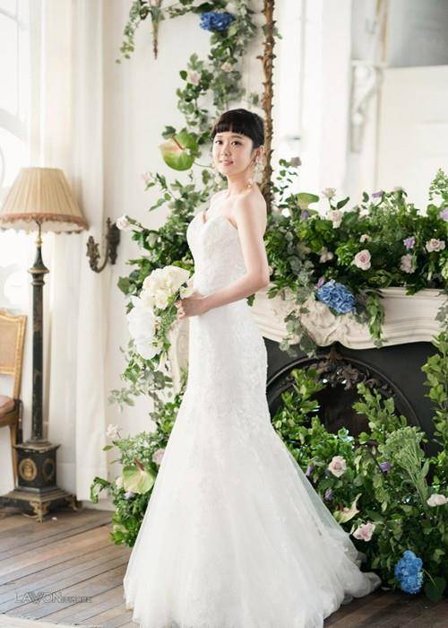 撞脸赵丽颖的张娜拉,穿上婚纱那一刻,简直美得开挂!