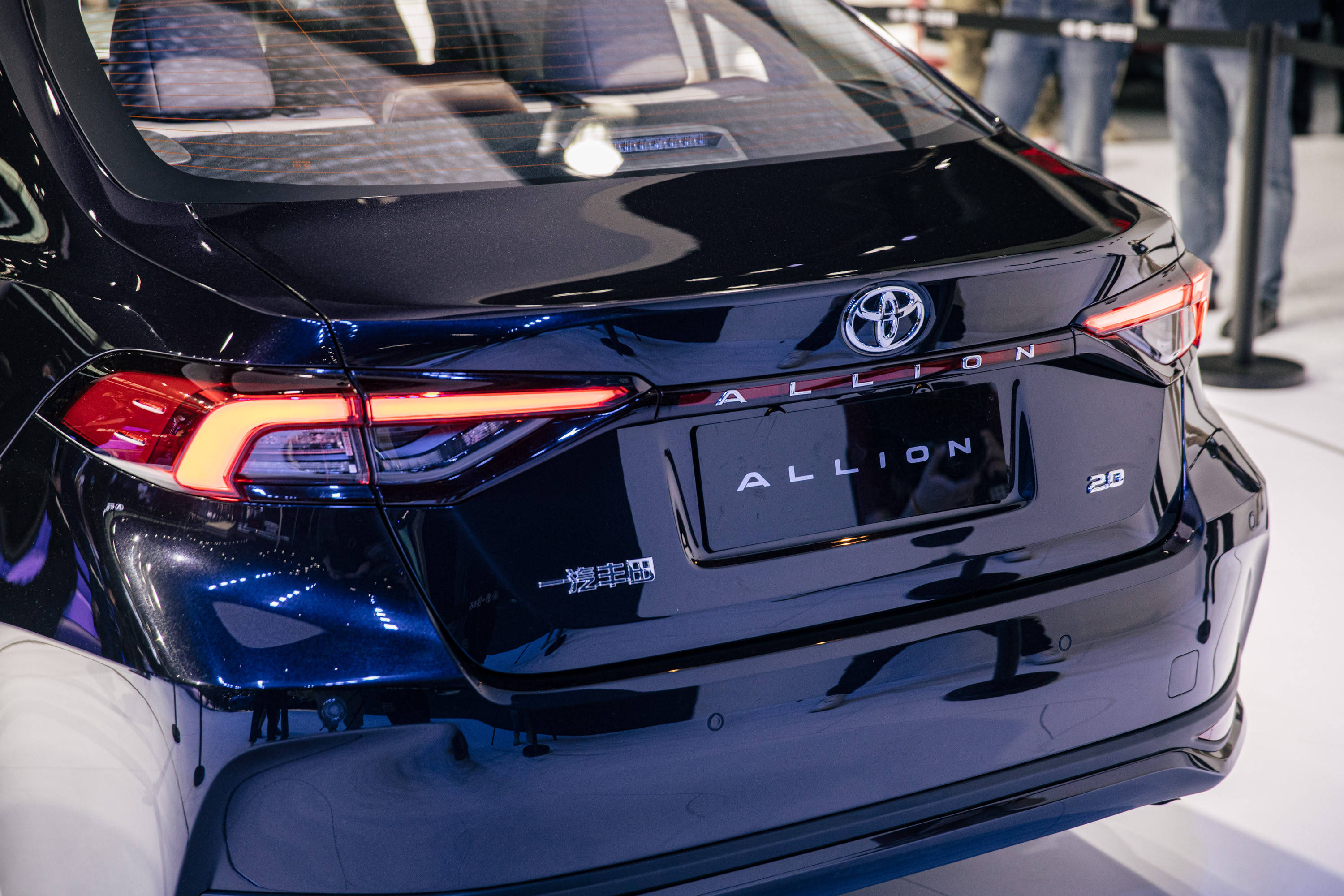 又一场兄弟对决一汽丰田allion对比广汽丰田凌尚