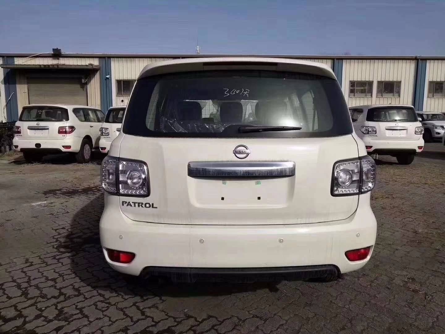 19款日产尼桑途乐y62现车 七座suv畅销