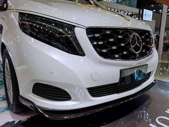 speedauto车驰汽车携全新四座傲旋大白鲨踏浪而来