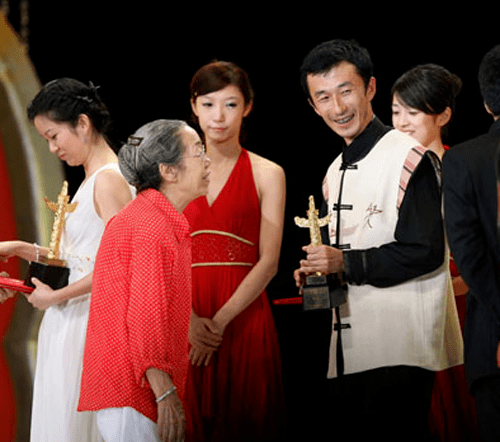 最悲催的"谋男郎"感叹:我被张艺谋害惨了_邱林