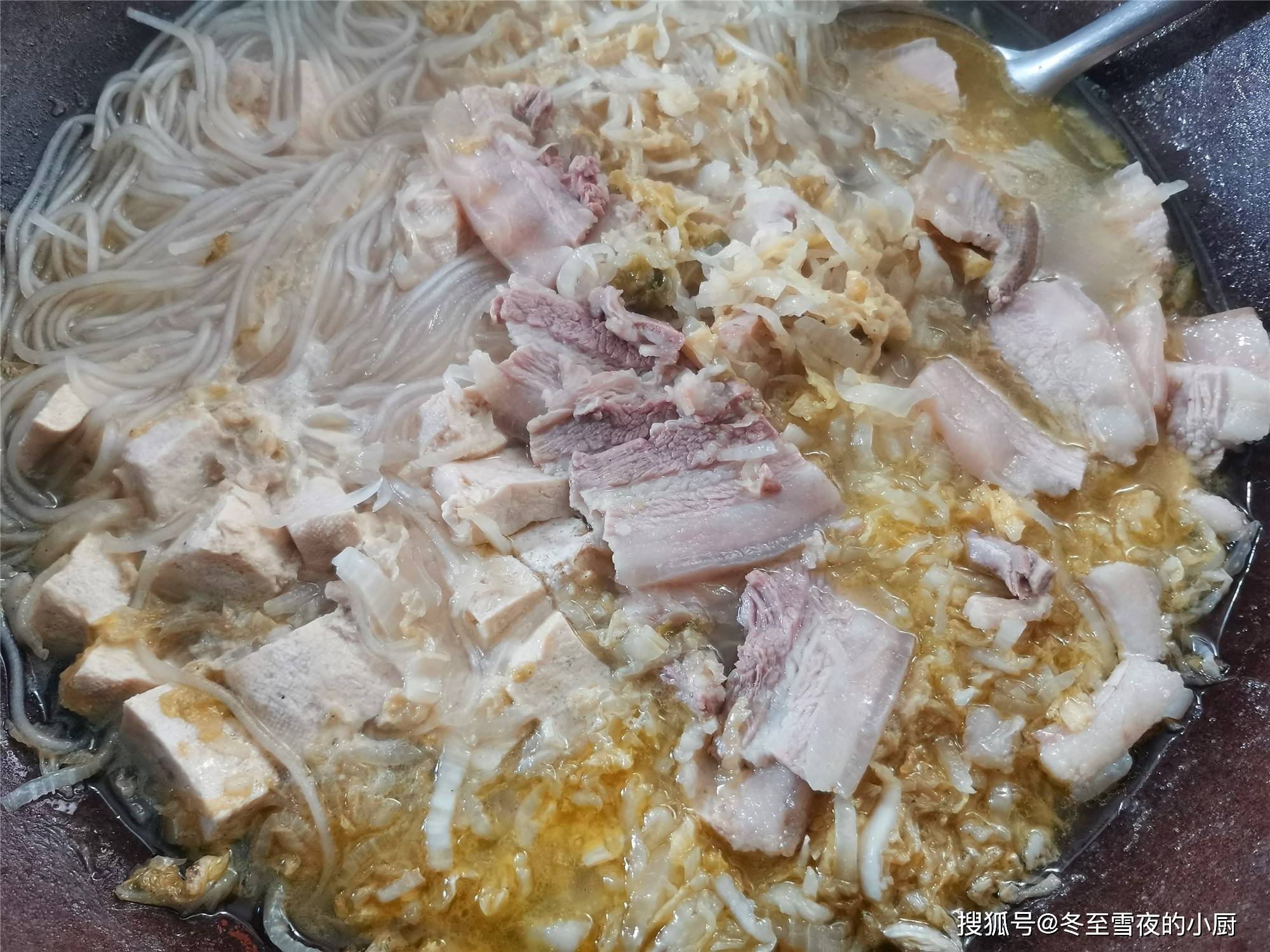 东北人冬季爱吃的一道家常炖菜,外地吃不到,家的味道,百吃不厌