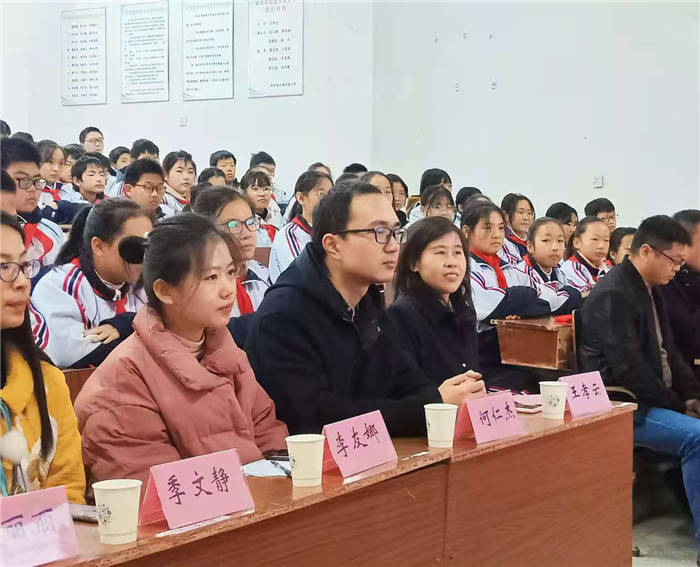 拥抱新时代共筑中国梦盱眙县官滩初级中学召开第一次少代会