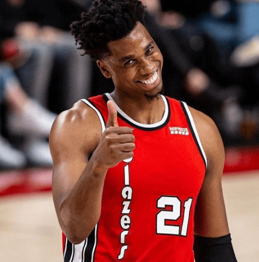 场均15 13 3却只签一年底薪,白边告诉我们:刷数据不可取_怀特塞德