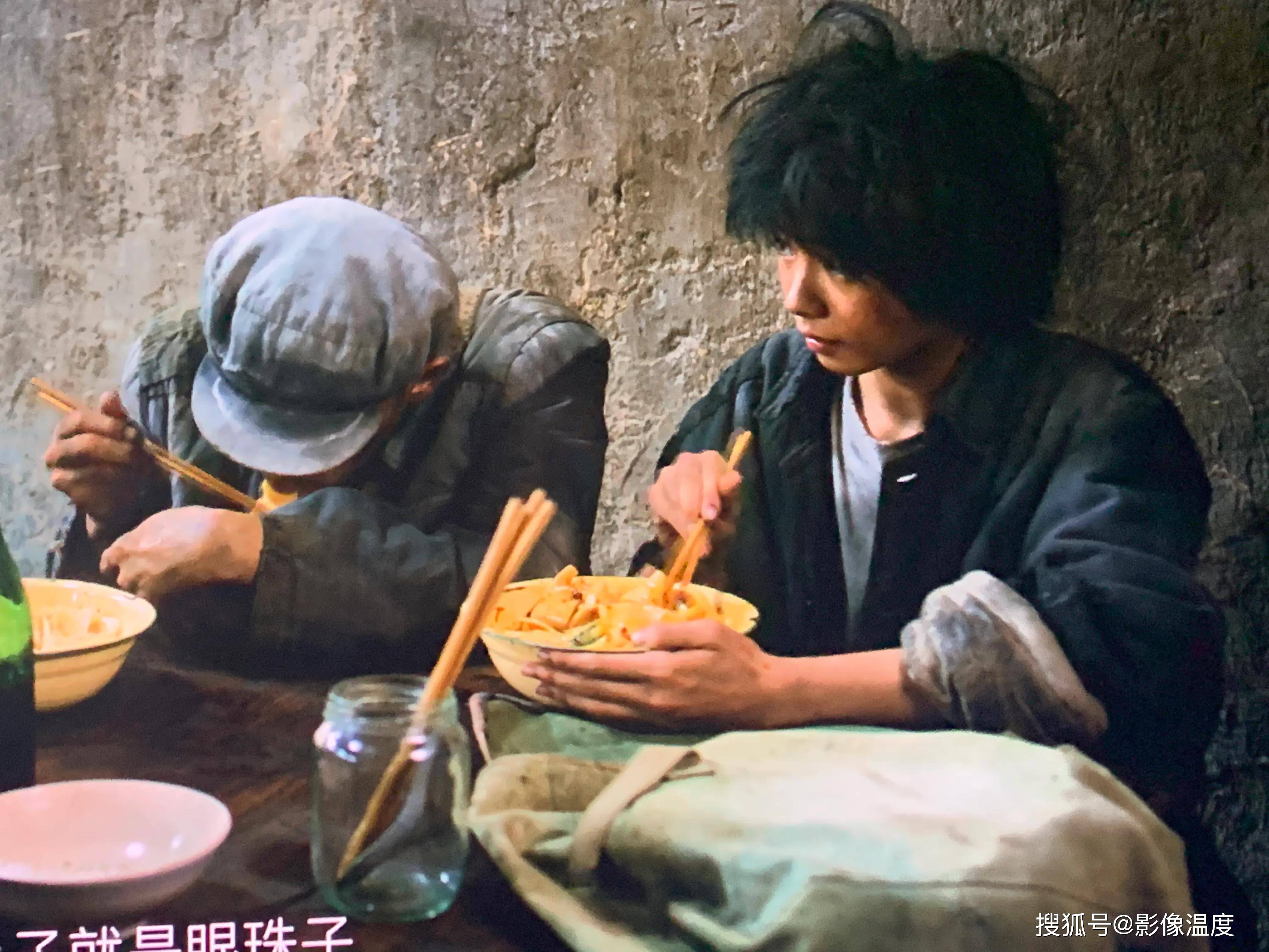 张艺谋满血杀回张译太爷们谋女郎太惊艳一秒钟看了吗