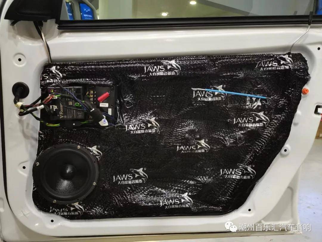 奔驰音响改装效果如何?这辆奔驰gla很有话语权,声音太"正"了!