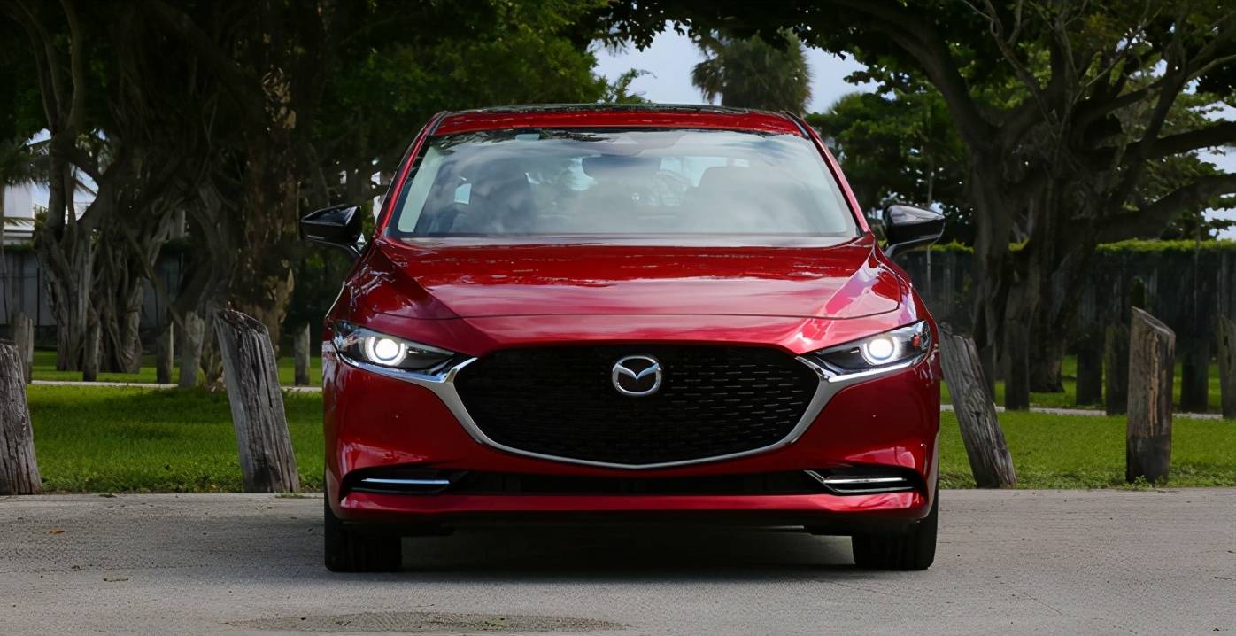 2.5t 四驱的马自达3,这次连宝马都不是对手?