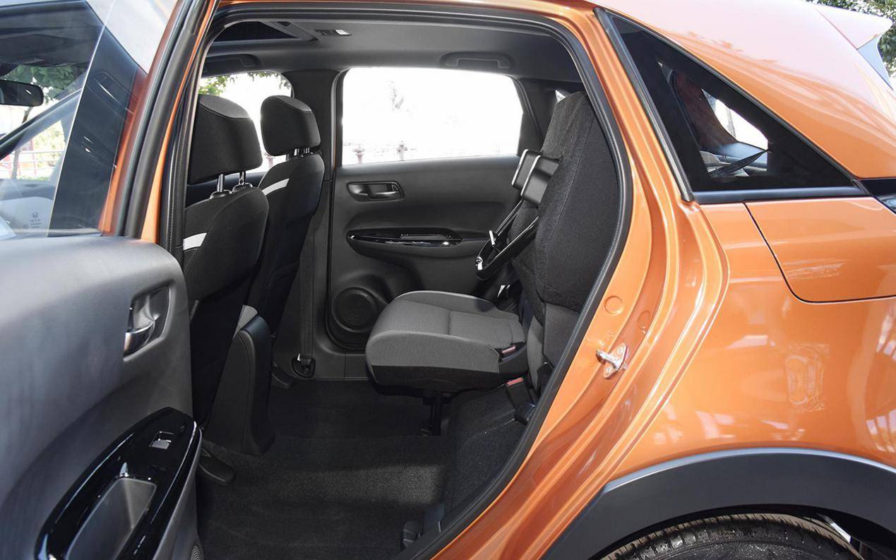 10万内能兼顾实用与动力的合资车,试驾东风本田全新life!