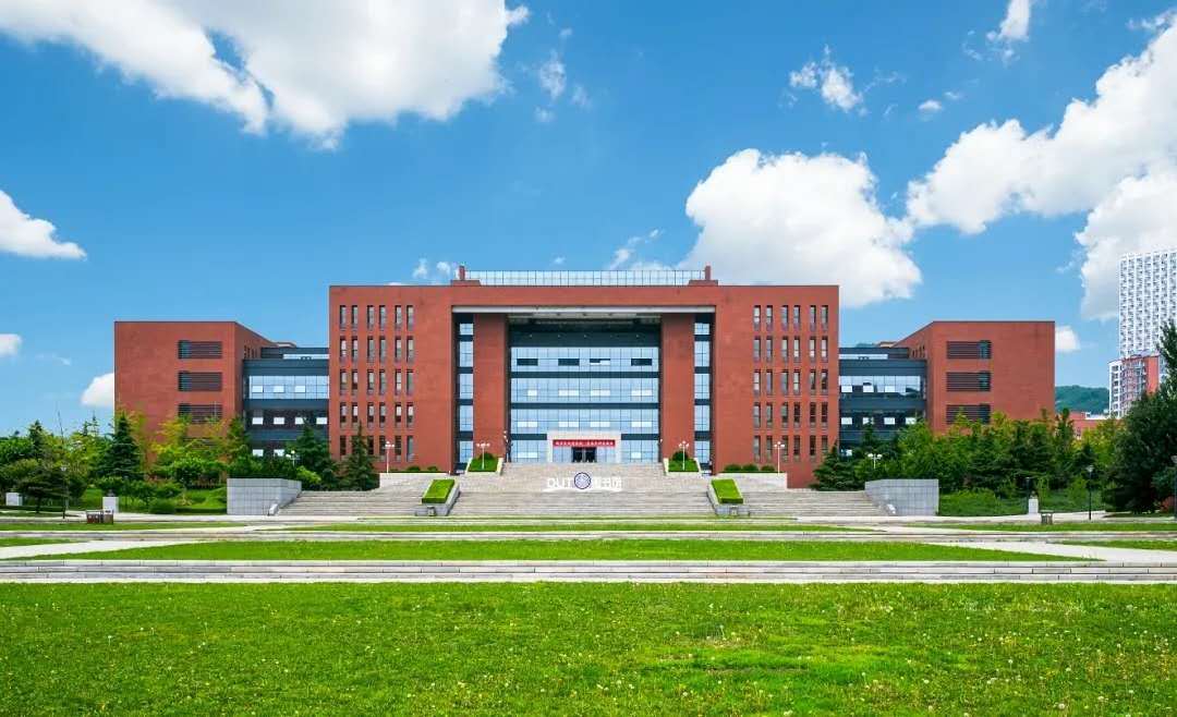 大连理工大学是985吗(大连理工大学是双一流大学吗)