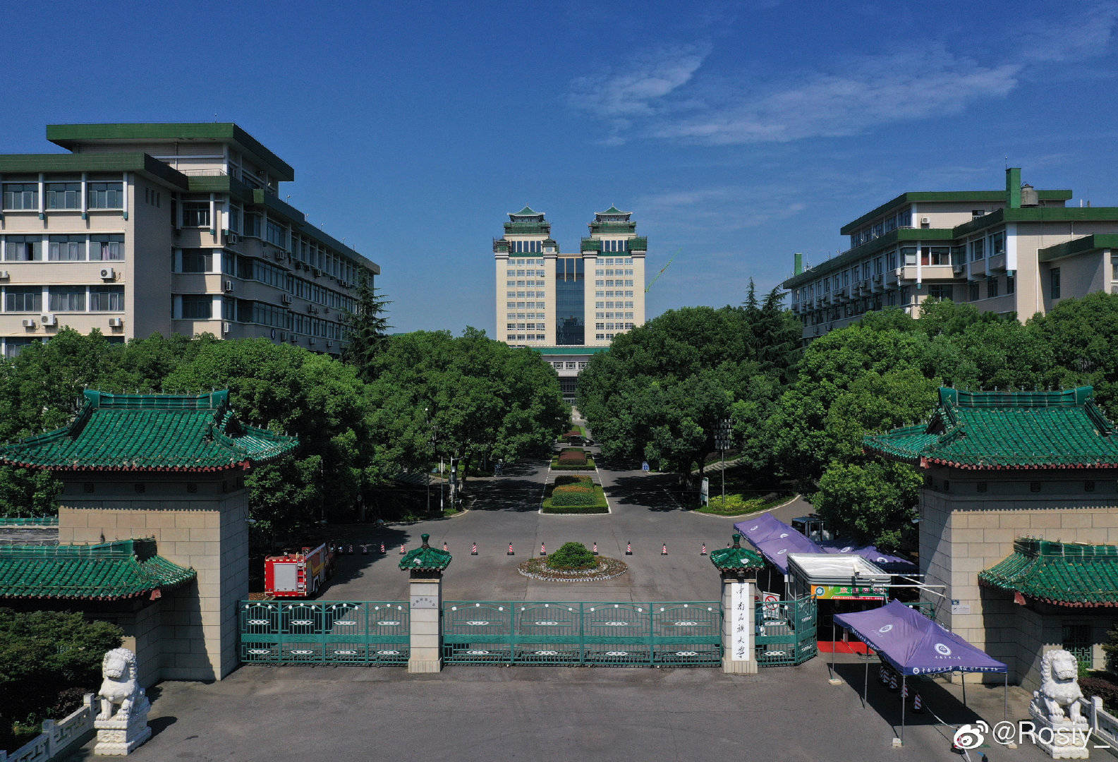 中南民族大学全景图图片