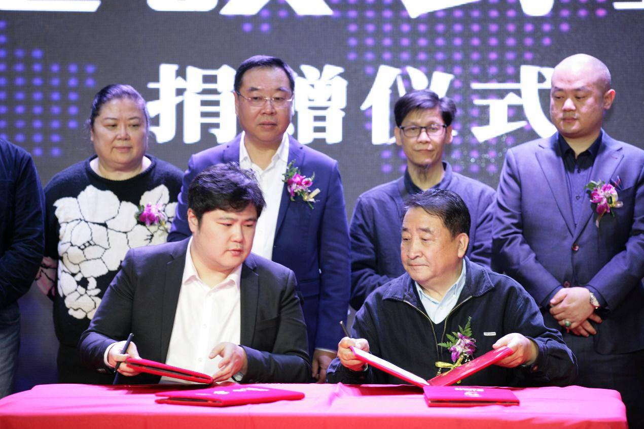 嘉宾名单:李晓华,梁智,周子正,姜昆,周秉和,雷宛萤,peter文,冯蔚等