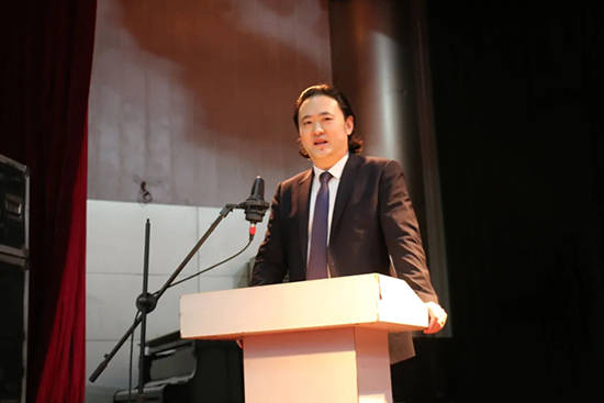 阜阳师范大学举办2020珠江·恺撒堡奖学金颁奖典礼暨涂宇亮钢琴独奏