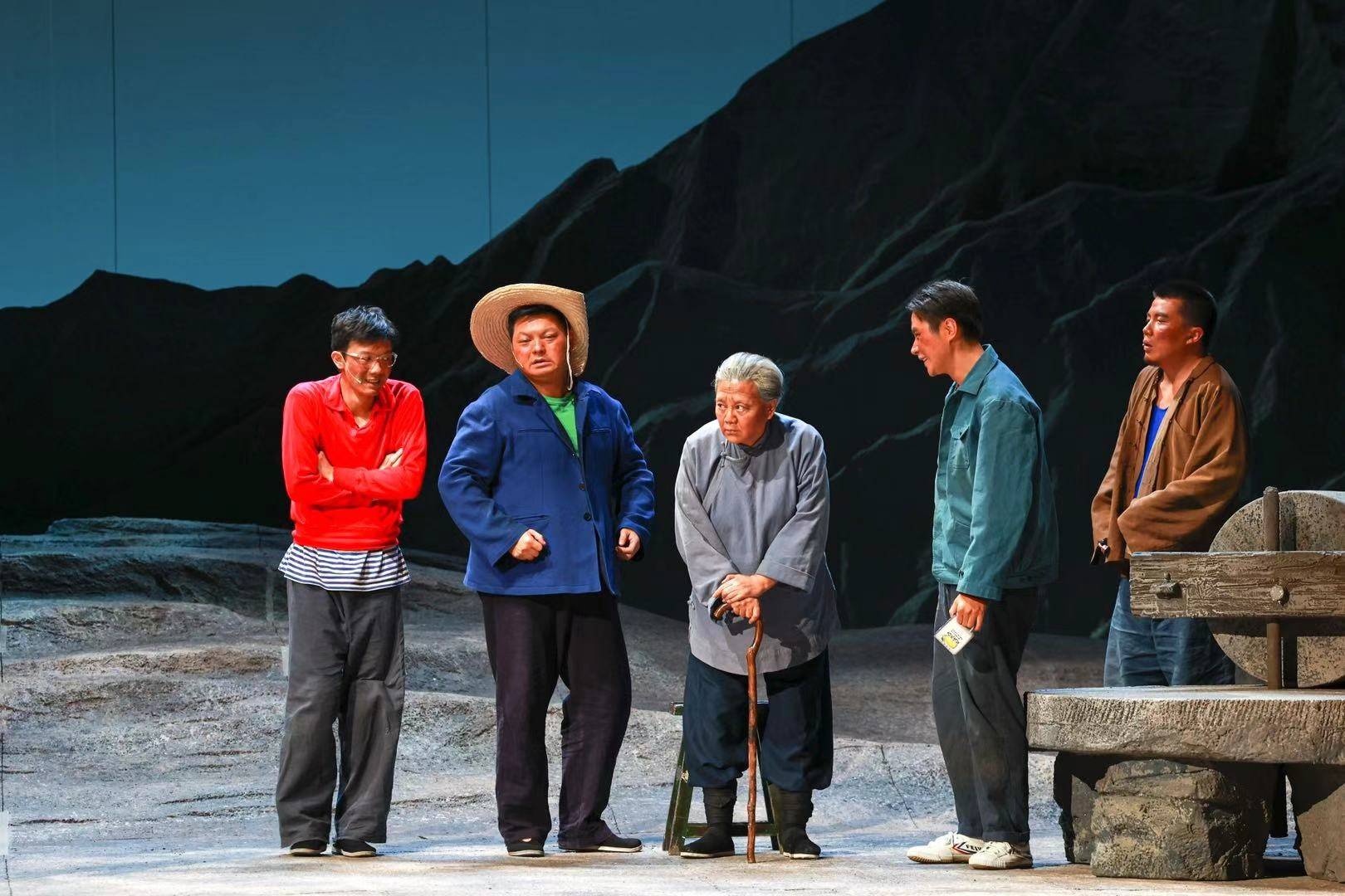 以情动人诠释脱贫攻坚的时代内涵评话剧情系贺兰