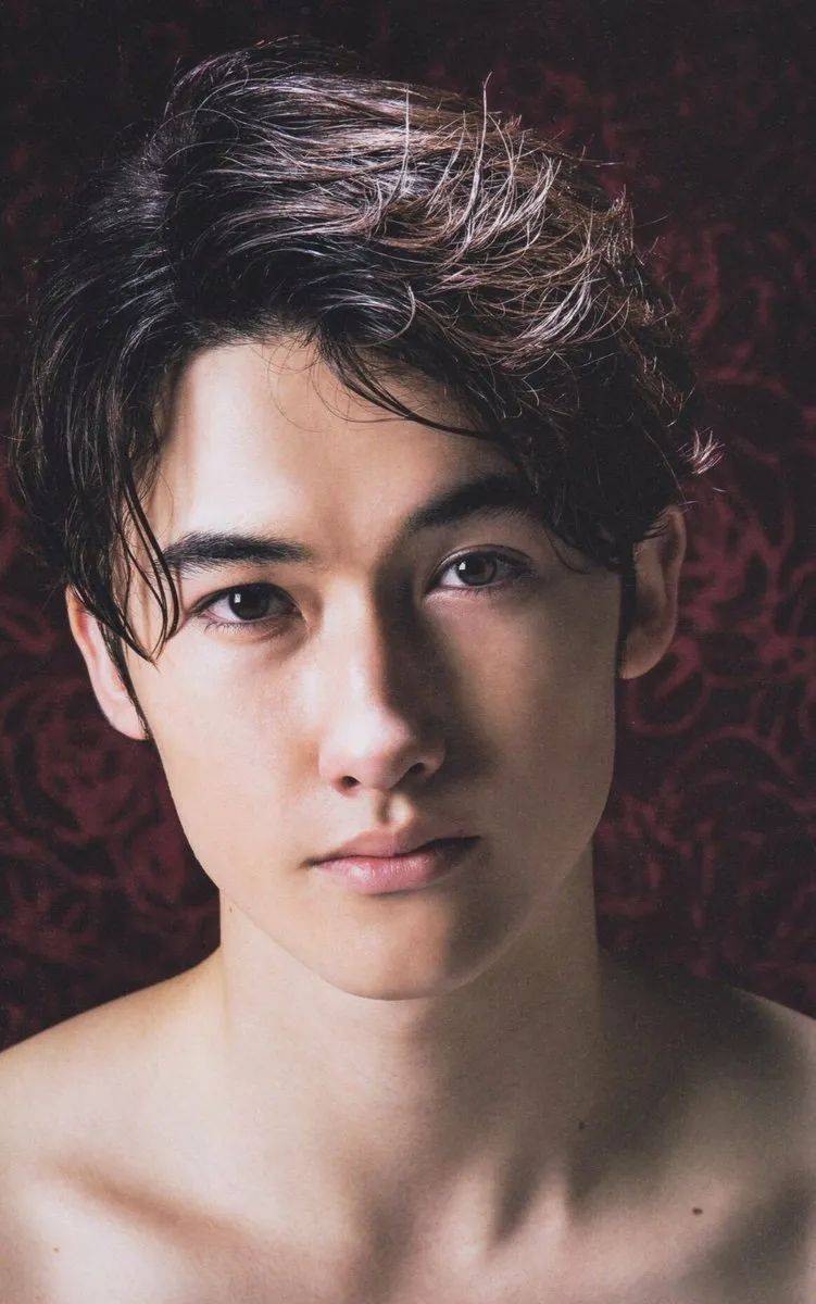 日本小鲜肉marius叶服药过量送医,将暂停演艺活动_手机搜狐网