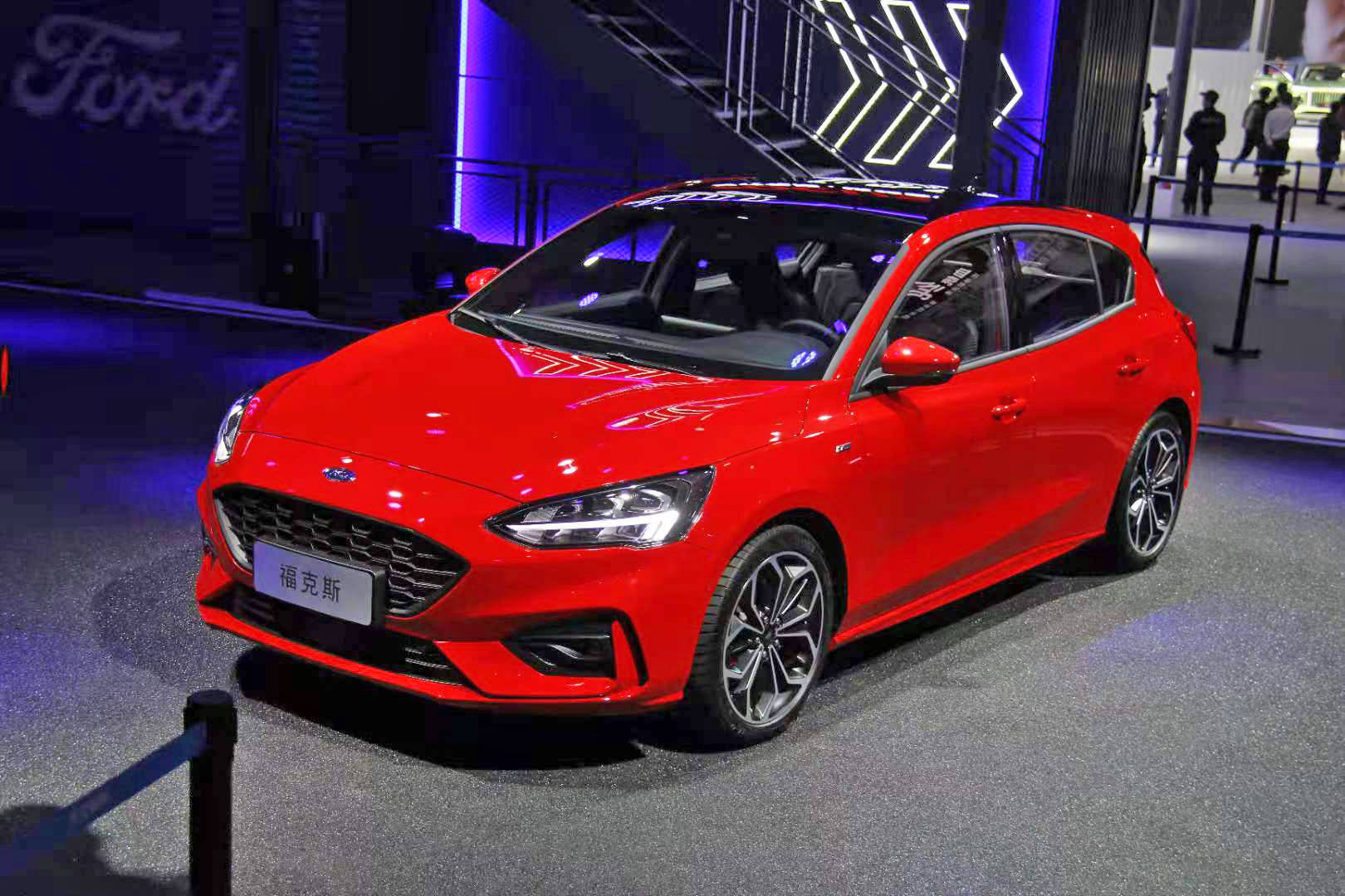 「风评」福特福克斯三箭齐发!z世代小资青年的大满足
