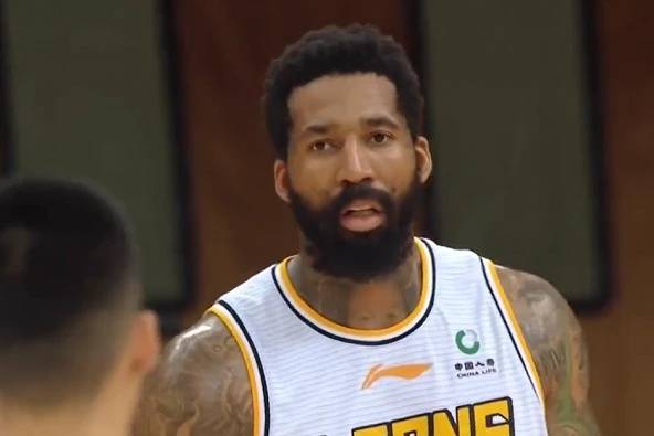 8年前cba第一外援如今仍是勇不可挡此役,广厦外援钱德勒出战28分钟05