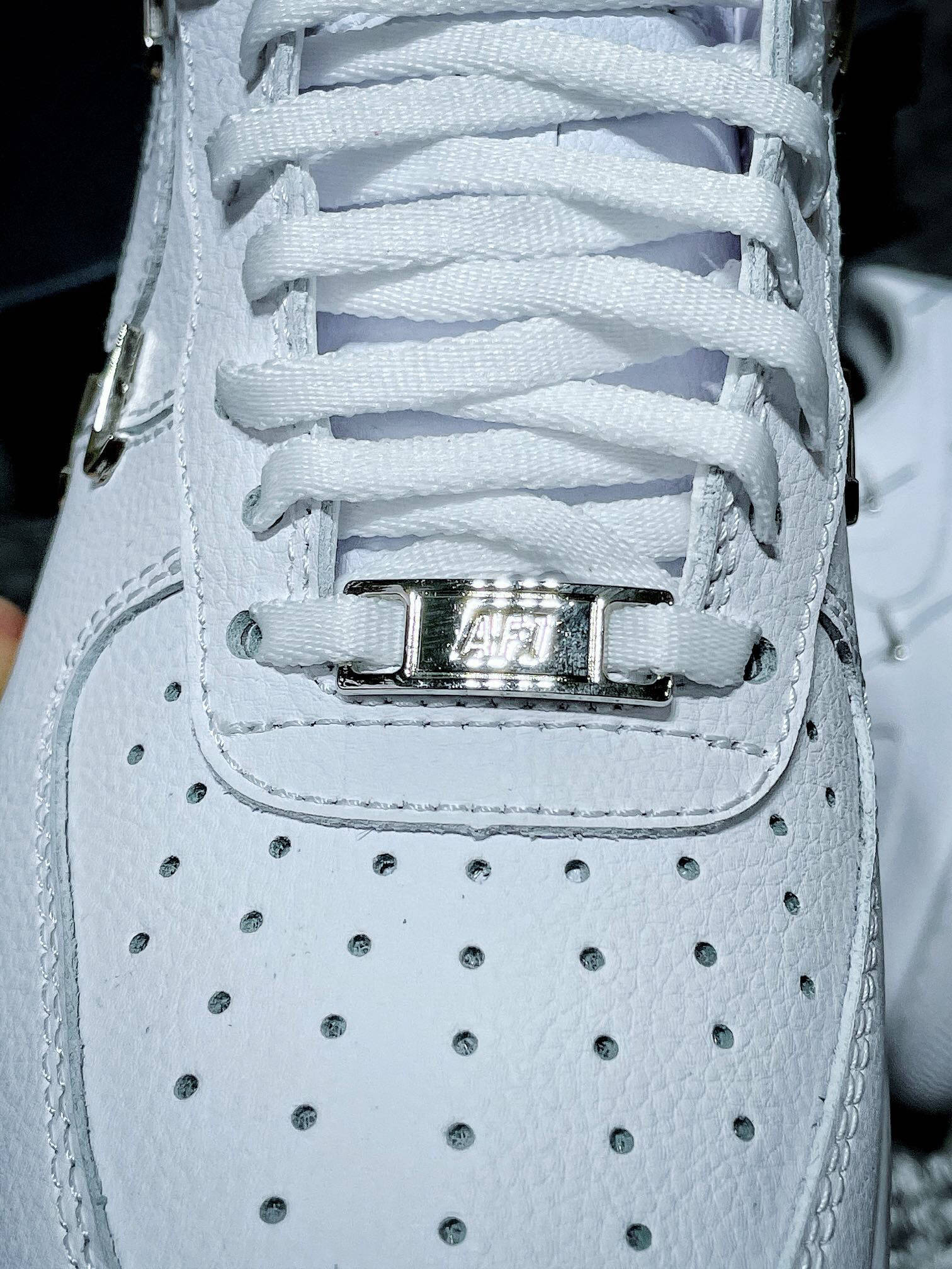 耐克nikeairforce107lowallwhitect1990100空军一号联名小银钩板鞋