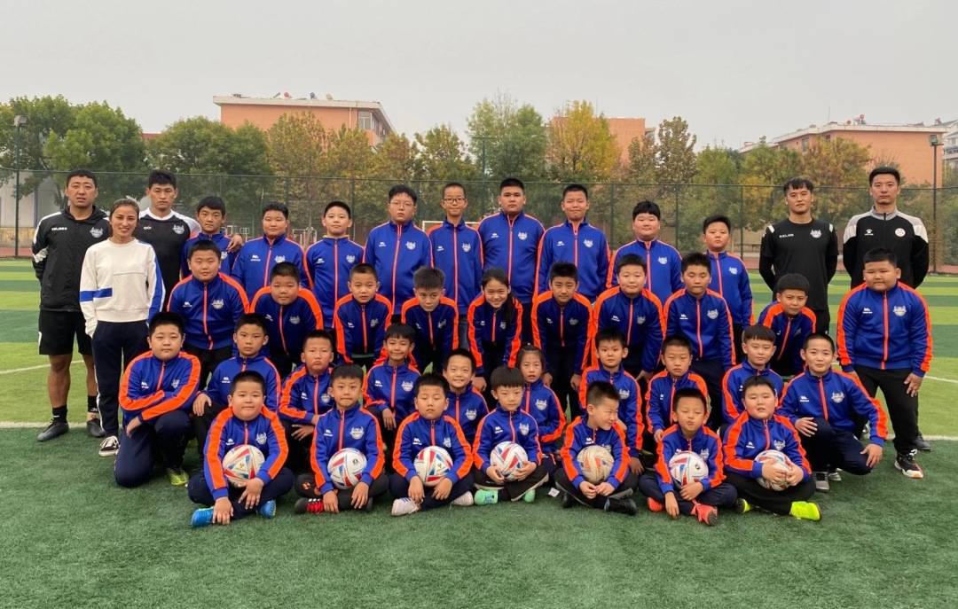 诚聘球场助理 包吃住找兼职须知