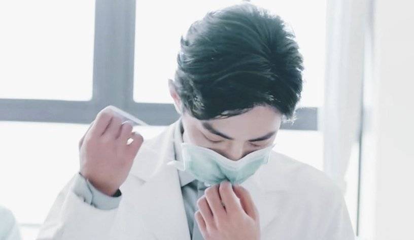 原创王一博医生造型帅翻2020电视剧9个穿医师袍的男星看你喜欢谁