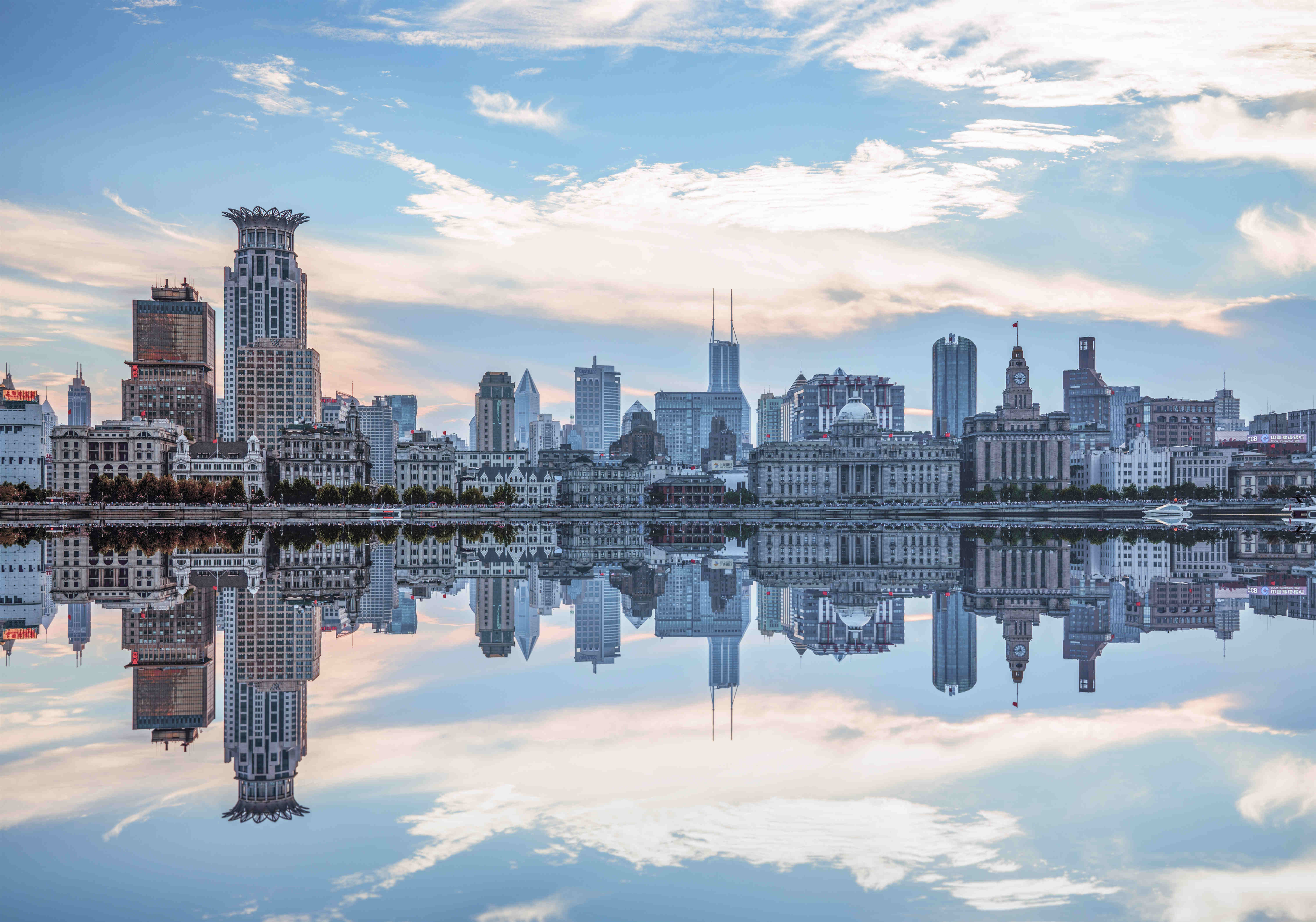 上海北外滩聚焦五型经济 近40个重点项目集中签约