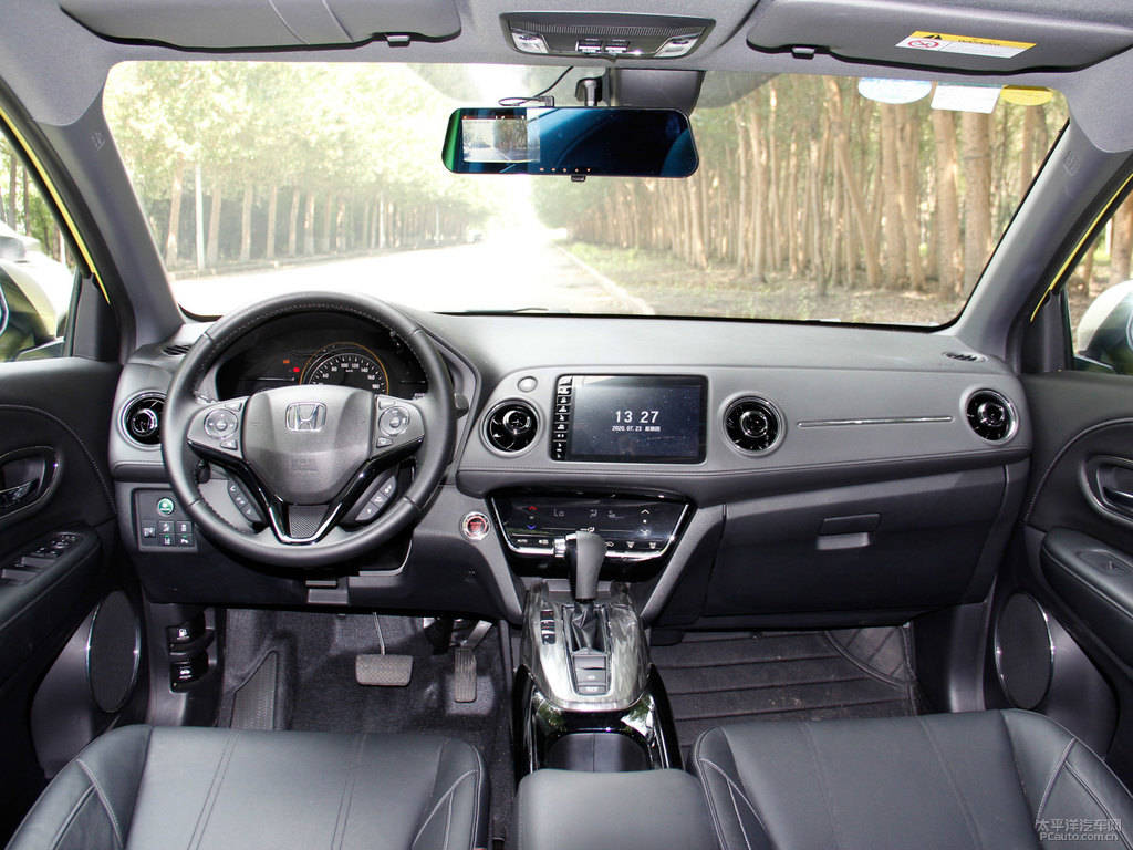 本田全新xrv上市性价比大增入门车型也配全景天窗