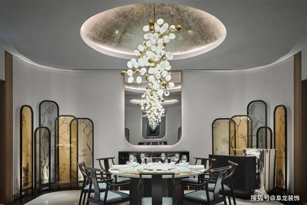 以盘古开天地为概念的高档中餐厅设计