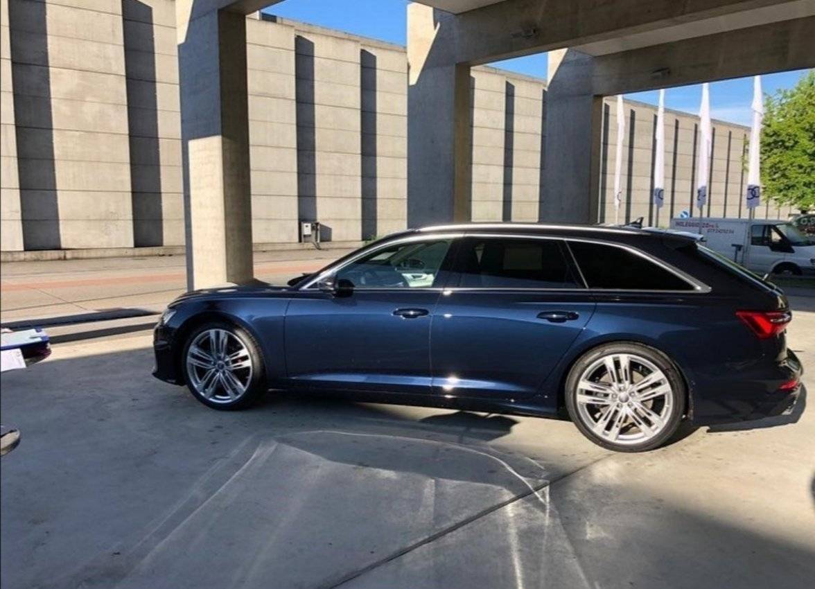 全新奥迪a6旅行车,3.0t 四排气,空间不输宝马5系,真霸气!