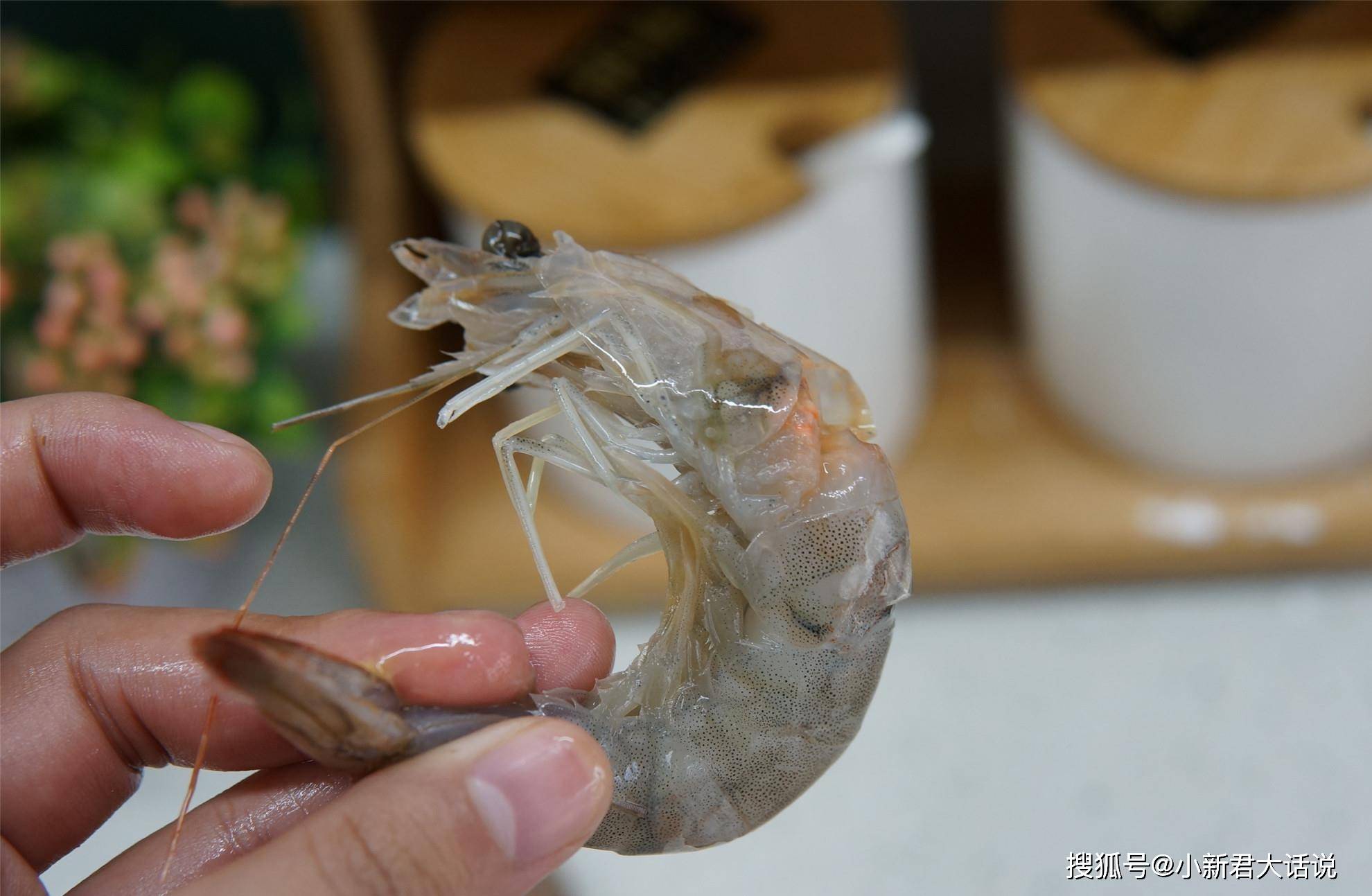 买大虾时,碰到这3种虾,再便宜也不要买,别贪小便宜吃大亏