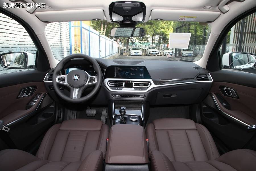 豪华b级车的牌面奔驰c级和宝马3系究竟谁更值得买