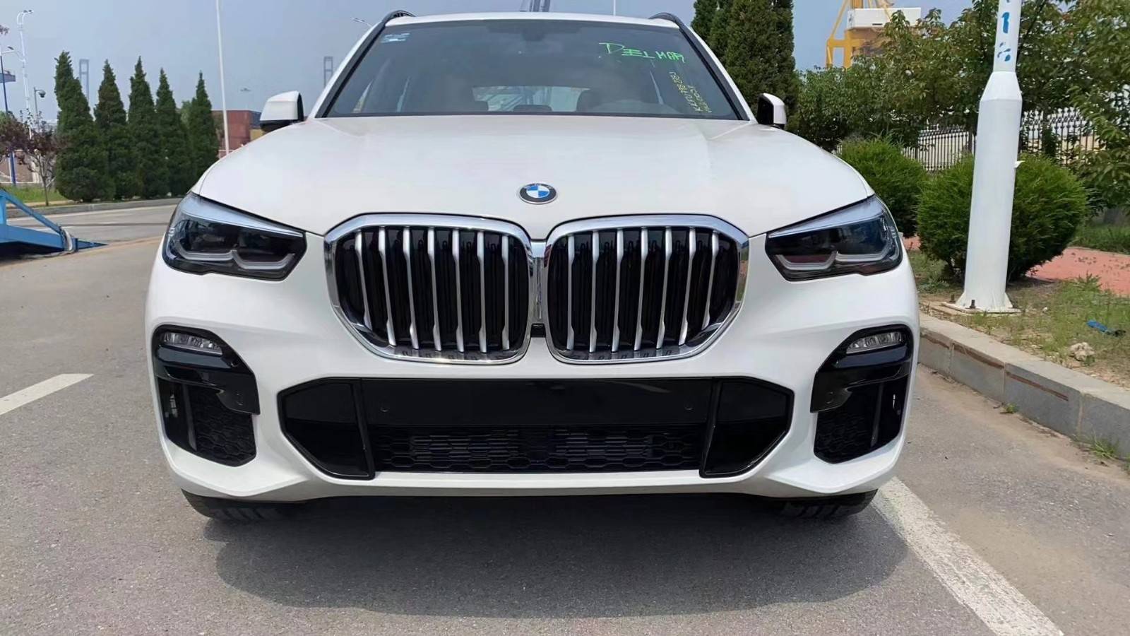 2020款宝马x5优惠升级港口现车售折扣不断