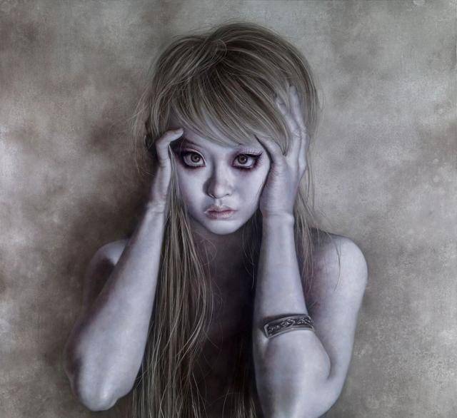 他是油画家,专画女鬼,一幅画卖102万,男子不敢看