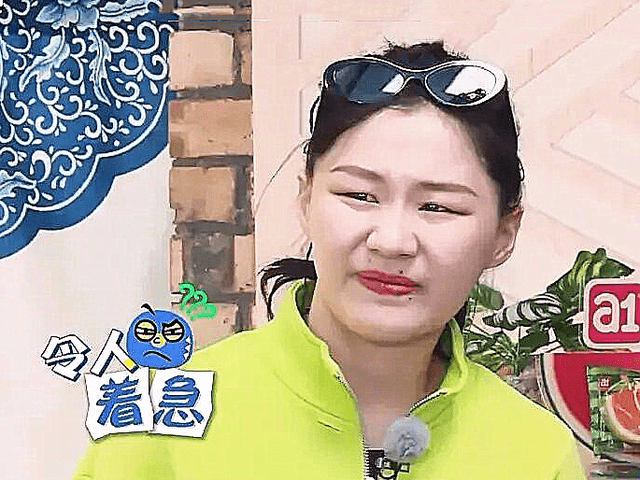 金靖一个搞笑艺人,情商还特别高,一直以来在各大综艺中都混得如鱼得水