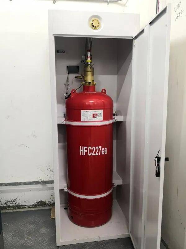 (3)检查先导阀是否完好,并复原; (4)复位动作后的容器阀,七氟丙烷