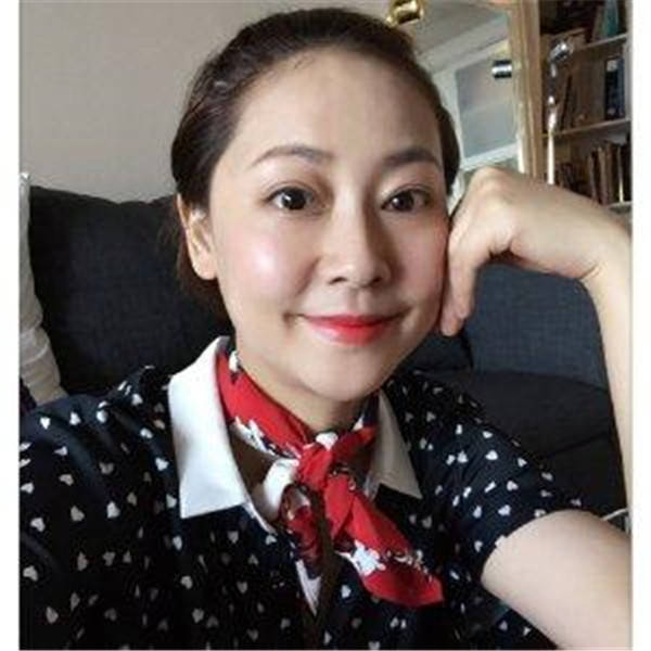 张卫健和妻子张茜相爱20多年但他们始终没有孩子