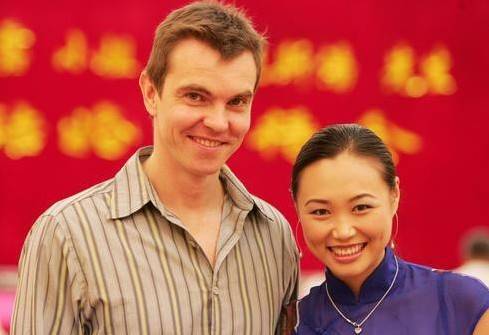 她是中国第1个花滑世界冠军,虽嫁给外国人,但仍让儿女入中国籍