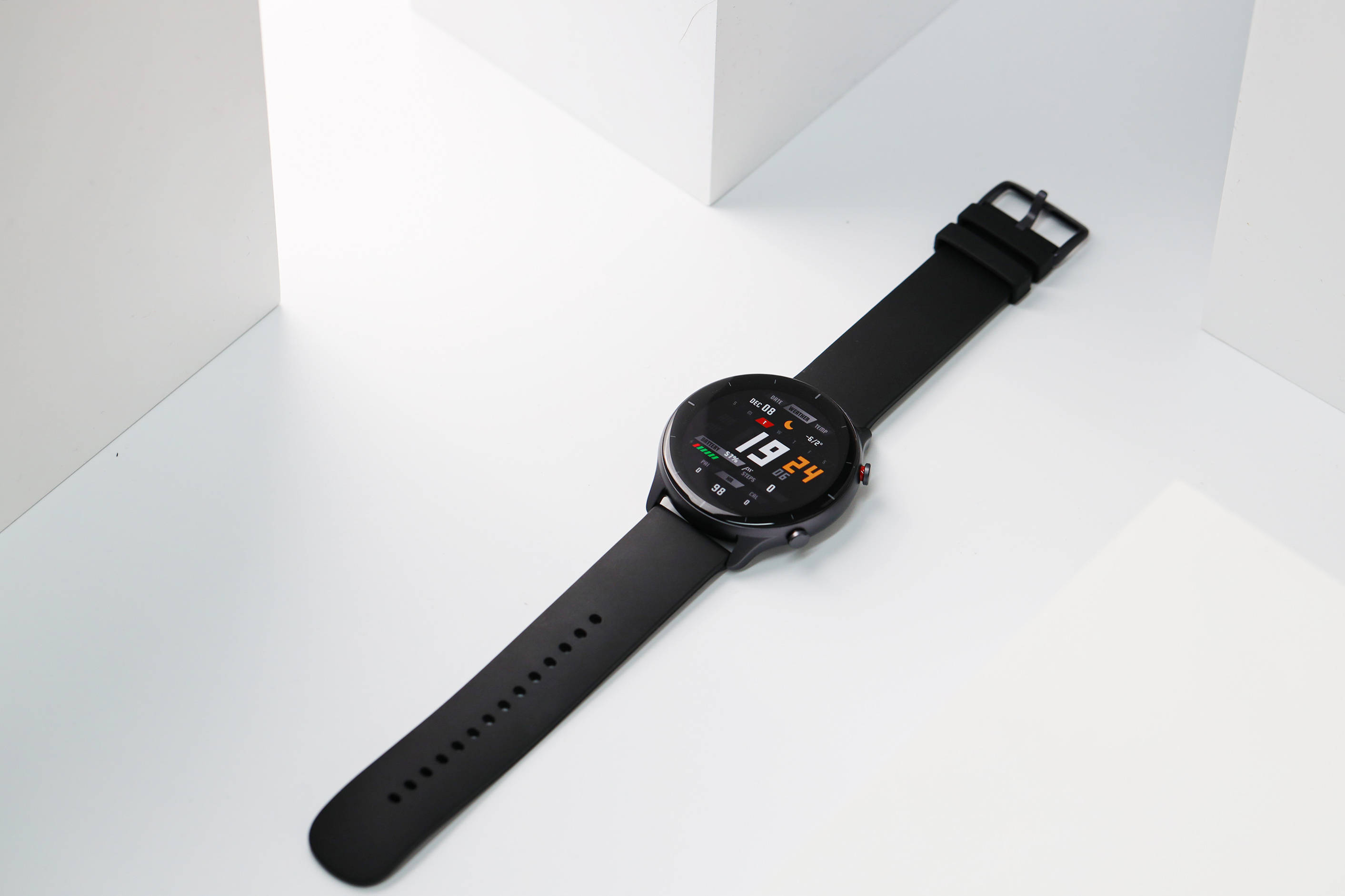 超长续航 全能完备 华米amazfit gtr 2e智能手表精美赏析